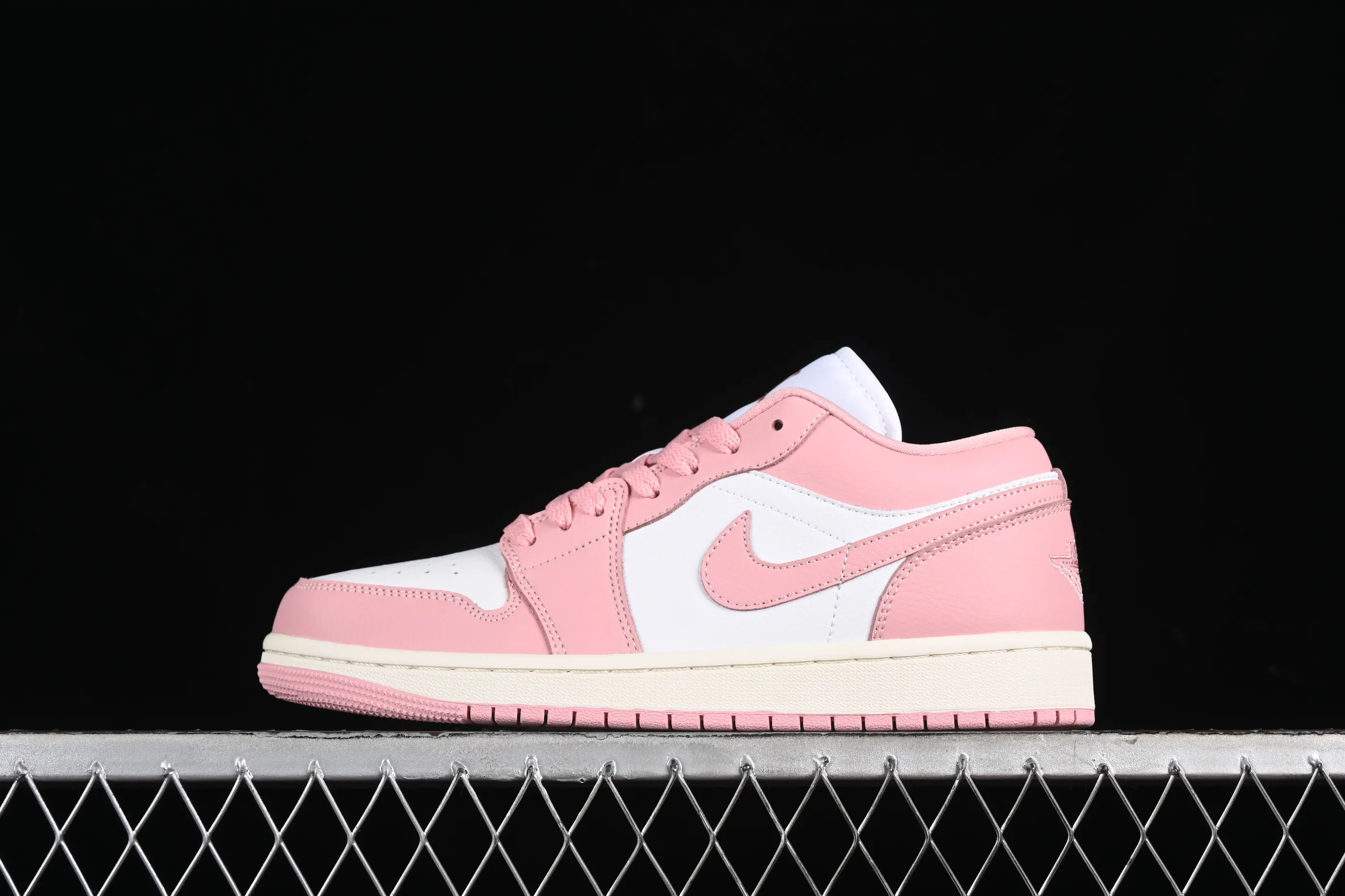 All categories Air Jordan Jordan series basketball shoes Air Jordan 1 Low Air Jordan 1 Low AJ1 Joe 1 pink and white low-top cultural and casual sneakers DC0774-162